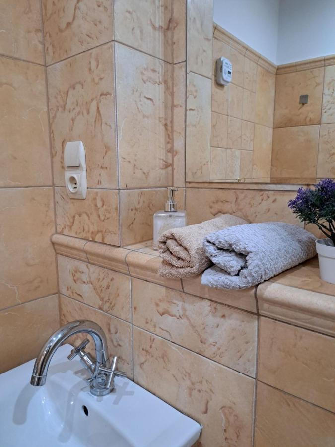 Mokka Apartament Келце Екстериор снимка
